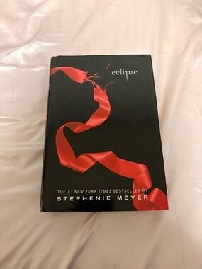 Eclipse by Stephenie Meyer - Black Cover with Red Ribbon Graphic